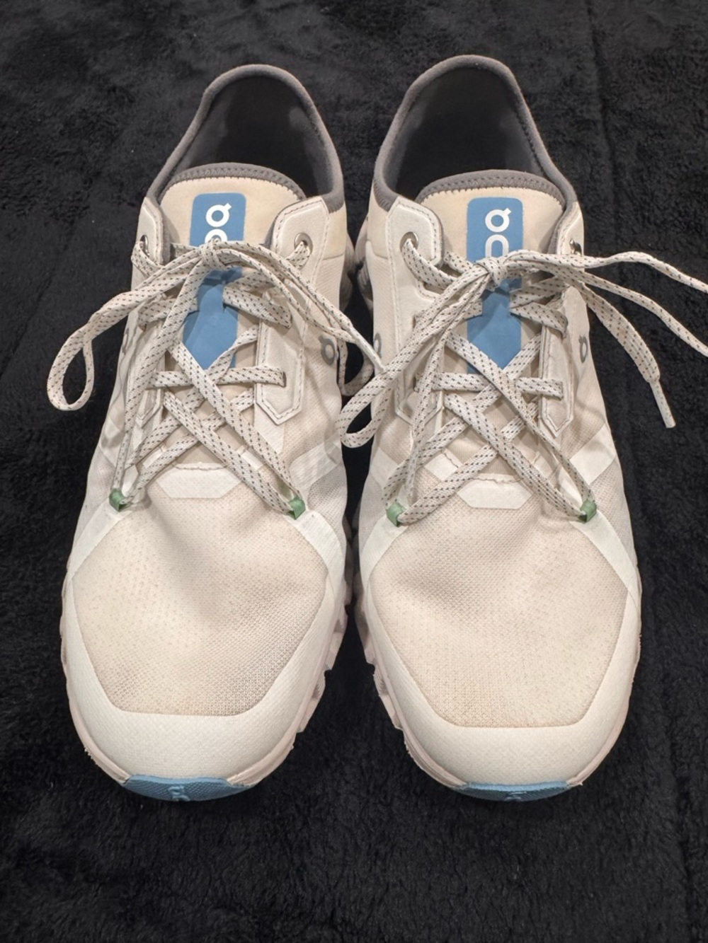 On Running Cloud Shoes Men’s Size 11 White Cream Lightweight Running Sneakers